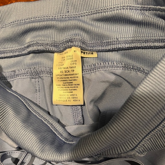 Women’s Cherokee Infinity scrubs - Picture 11 of 16